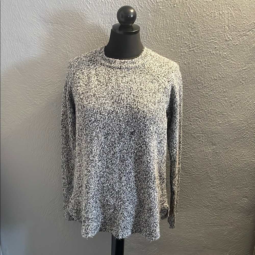 Jones New York Women's Black and White Knit Sweater
